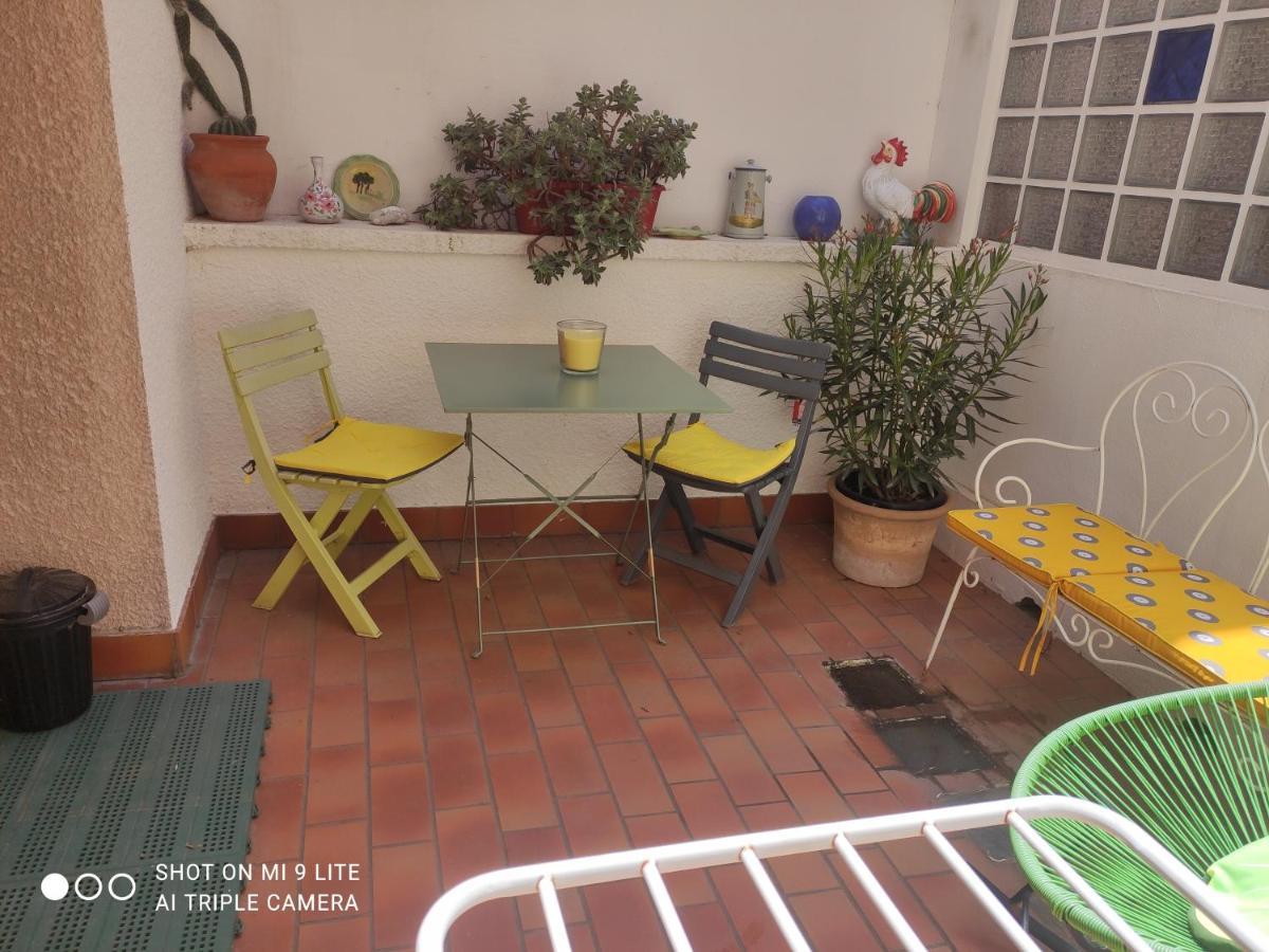 Grande Chambre Avec Garage Dans Quartier Historique Perpignano Esterno foto